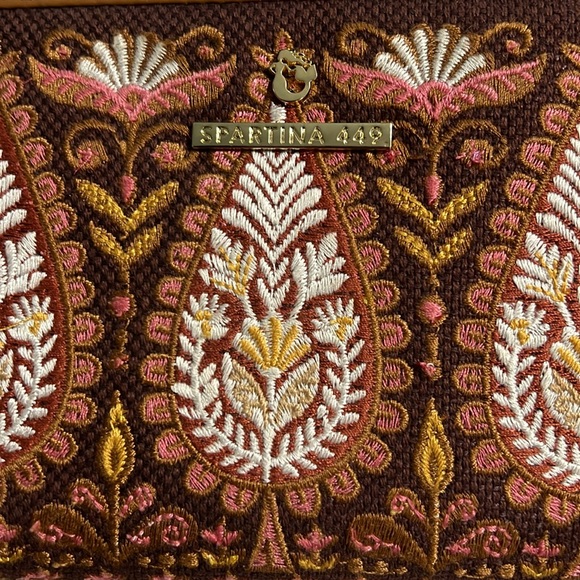 NWOT Spartina Embroidered Wallet/Wristlet - Picture 3 of 4
